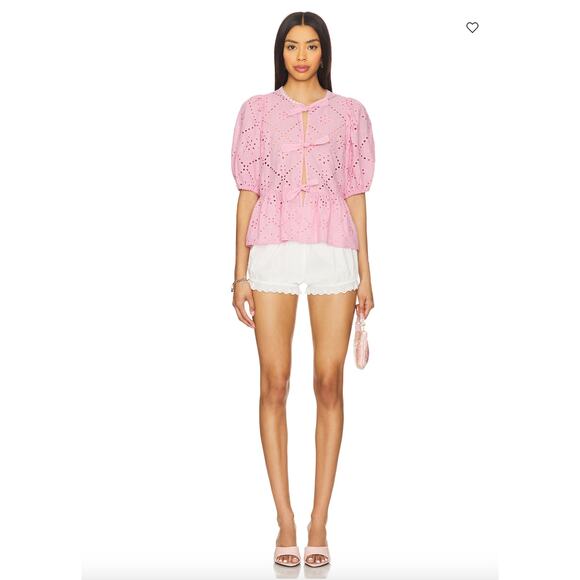 Saylor Naomie Blouse in Pink. Size Medium - Picture 4 of 4